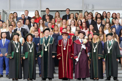 Promócie absolventov bakalárskeho štúdia 2016/2017