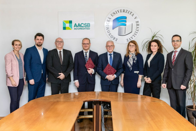 Odborná spolupráca so spoločnosťou KPMG Slovensko